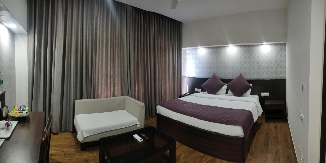 Hotel The Great Ganga Rishīkesh Eksteriør bilde