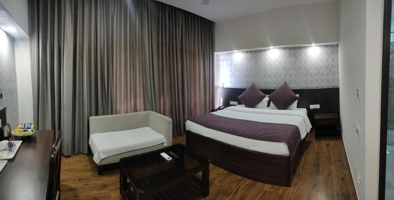 Hotel The Great Ganga Rishīkesh Eksteriør bilde