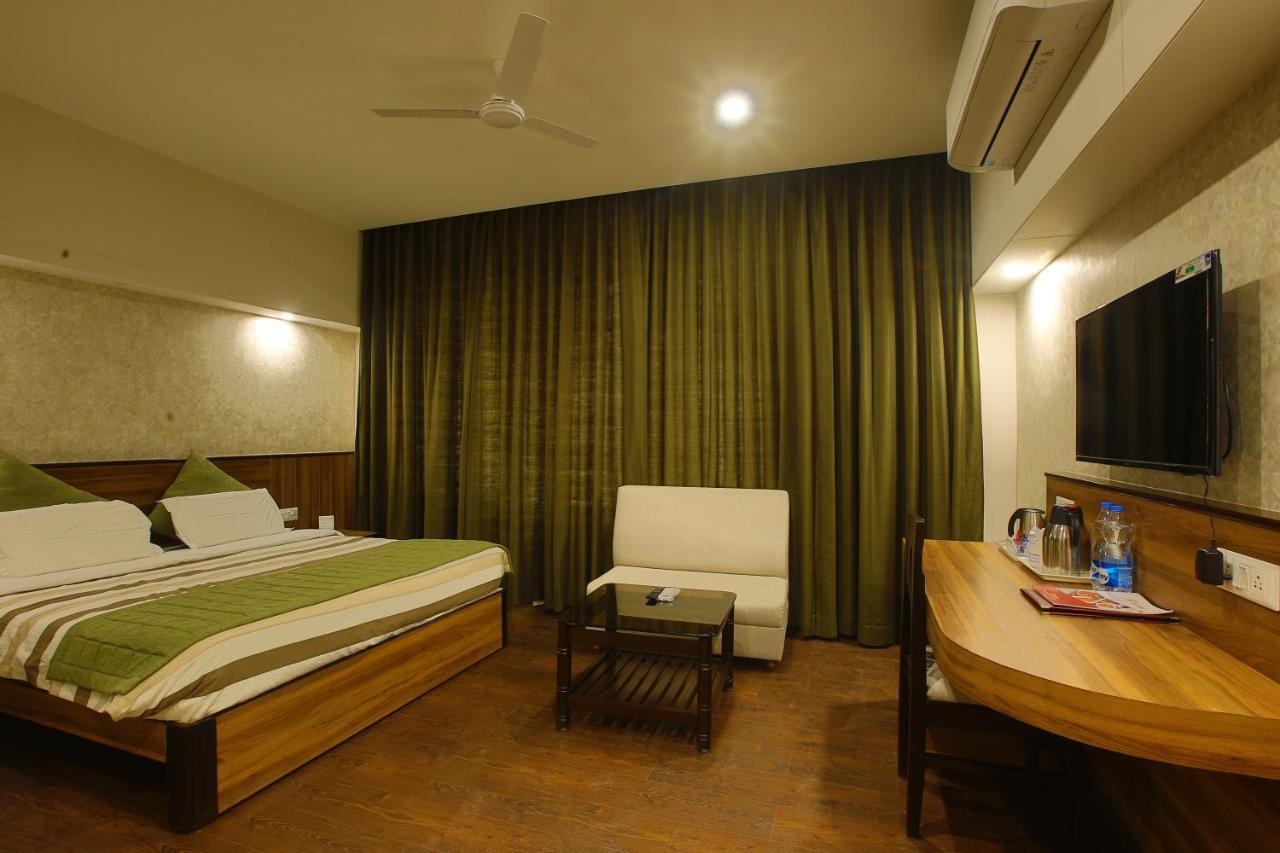 Hotel The Great Ganga Rishīkesh Eksteriør bilde